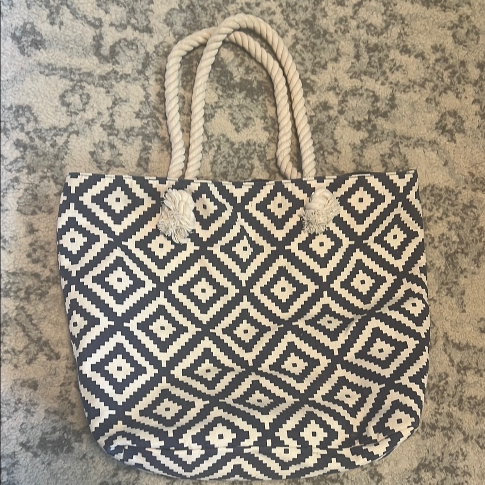 Blue and White Geometric Patterned Tote Bag